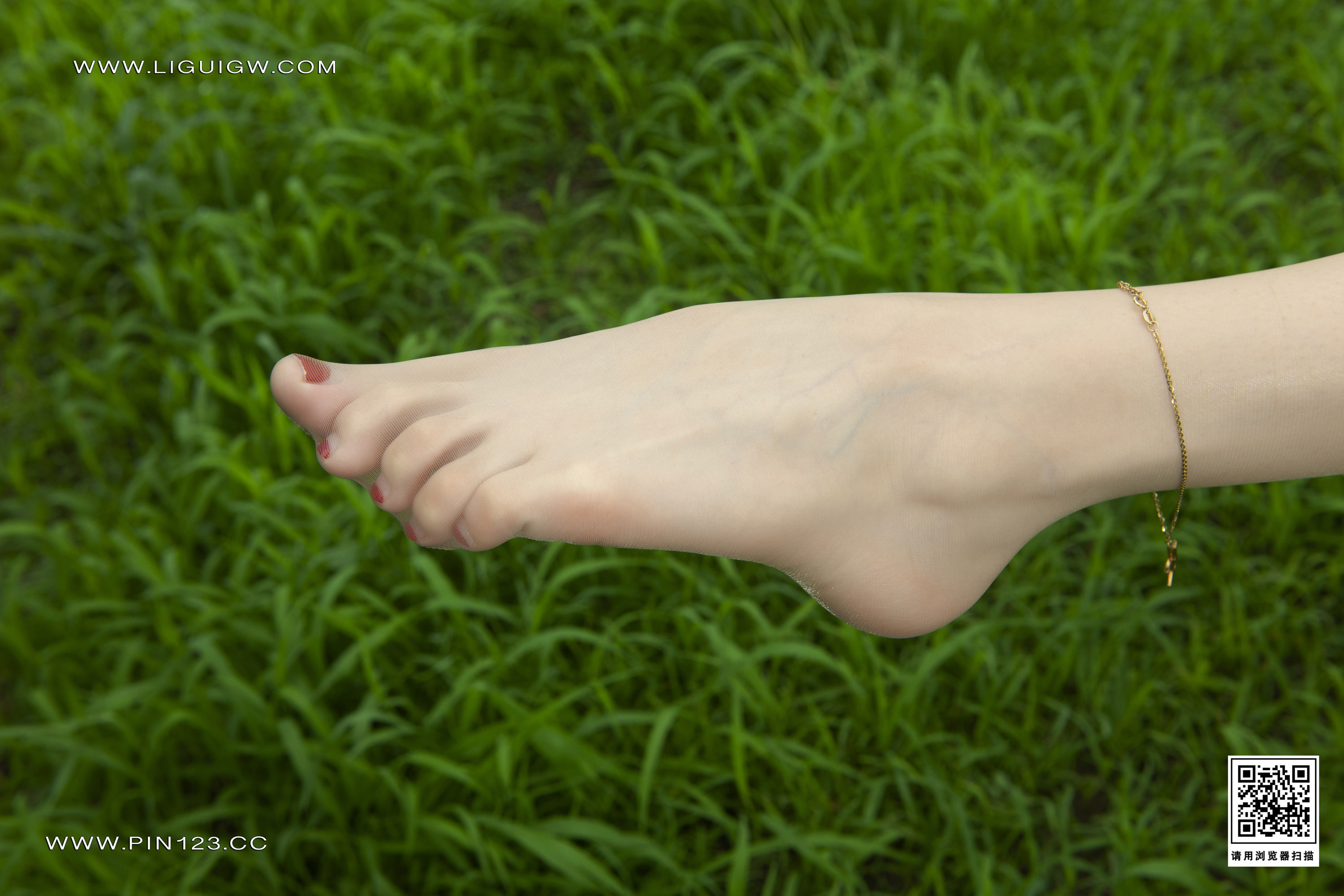 Ligui丽柜 2023.10.16 《芳草莲香》兔子